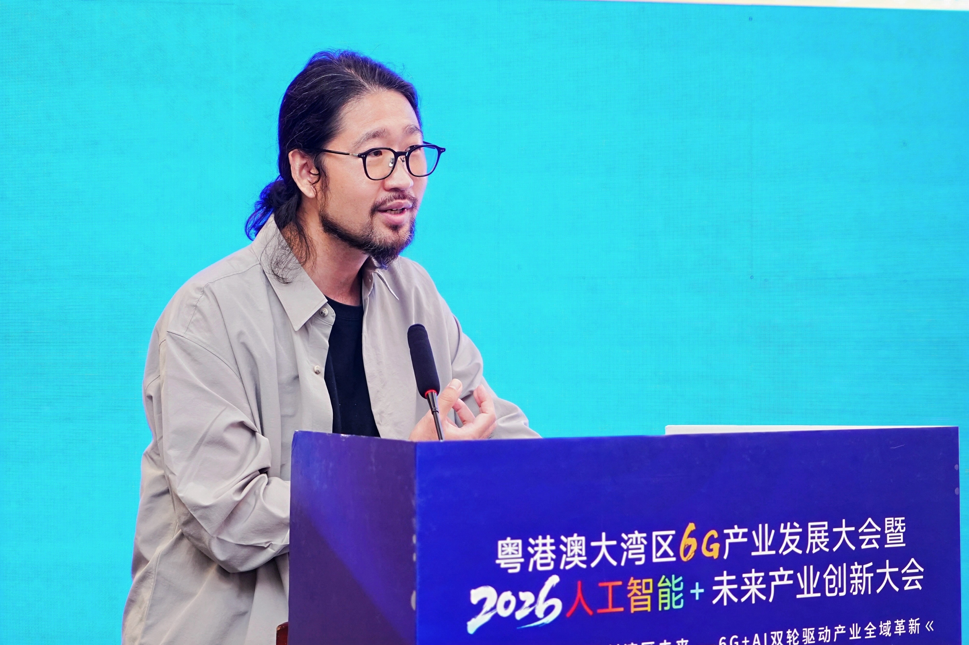 10科技博主David温兴谱